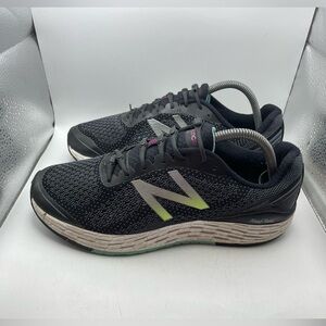 New Balance Fresh Foam Vongo 2 womens black sneakers size 9.5